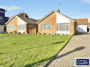 Kirkhurst Close- click for photo gallery